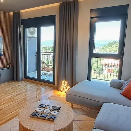 Daire Stylish One Bedroom Podgoriçe