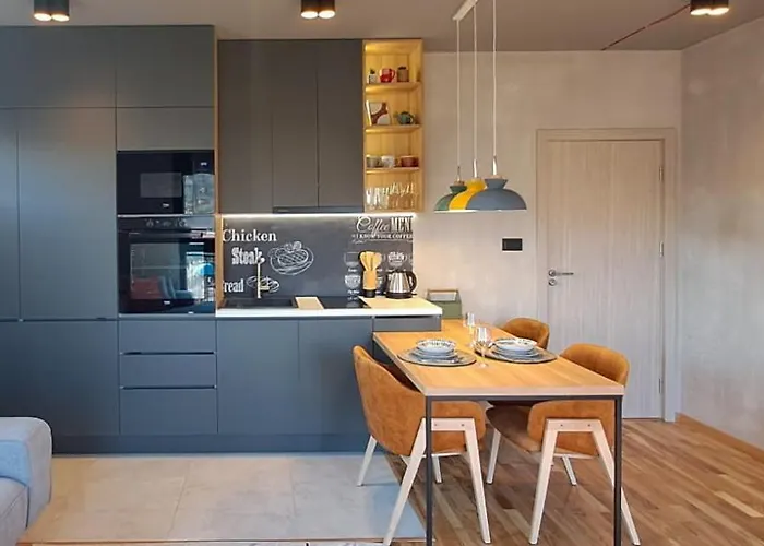 Daire Stylish One Bedroom Podgoriçe