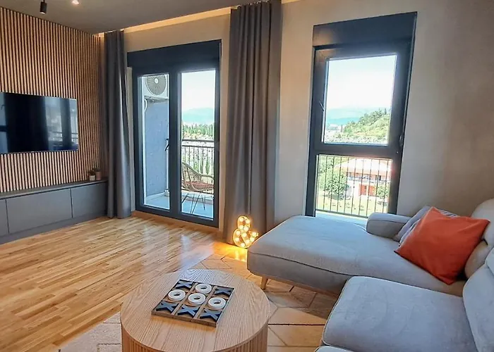 Daire Stylish One Bedroom Podgoriçe