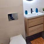 Stylish One Bedroom *