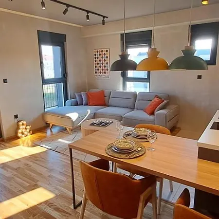 Apartment Stylish One Bedroom Podgorica