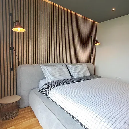 Apartment Stylish One Bedroom *